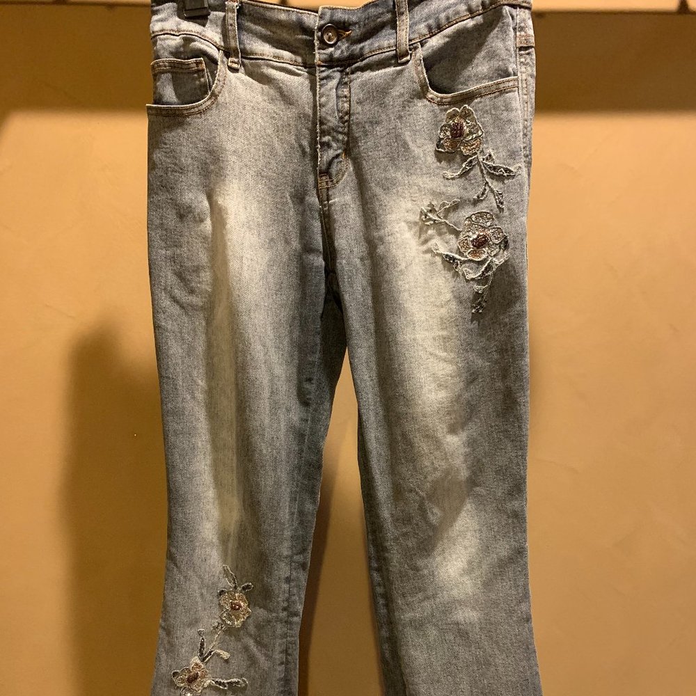 Gray Embroider jeans